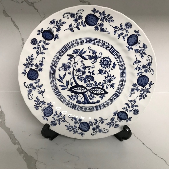 Vintage Royal Wessex Blue Onion  Ironstone 10” Plate - Picture 1 of 4